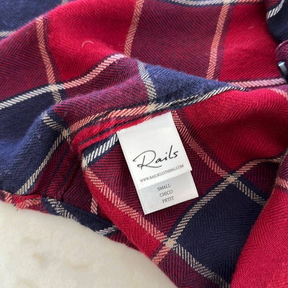 RAILS Hunter Plaid Flannel Shirt in Red/Navy - Picture 6 of 9